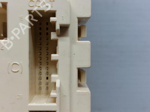 Fuse box HYUNDAI ix35 (LM, EL, ELH) 1.7 CRDi | BP22527776E1