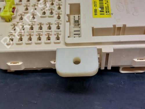 Fuse box HYUNDAI ix35 (LM, EL, ELH) 1.7 CRDi | BP22527776E1