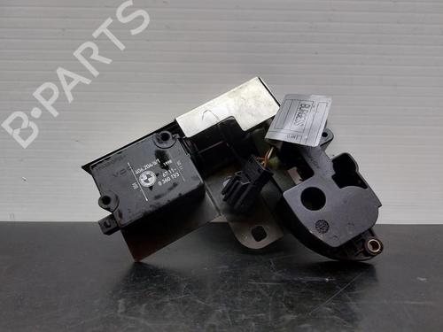 Used Electronic module BMW 5 Touring (E39) 525 tds (143 hp) 12303861