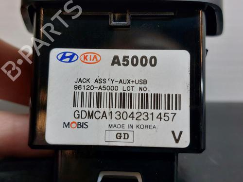 Electronic module HYUNDAI i30 Estate (GD) 1.4 CRDi | BP12298247M83 