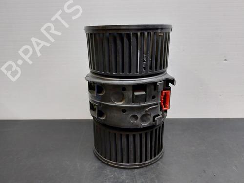 Varmeblæser RENAULT MEGANE III Hatchback (BZ0/1_, B3_) 1.5 dCi (106 hp) 12160694