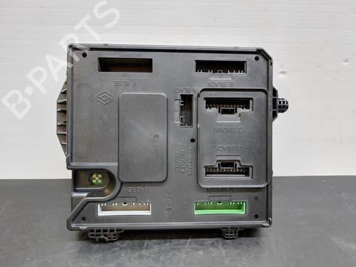 Caja reles / fusibles RENAULT MEGANE III Hatchback (BZ0/1_, B3_) 1.5 dCi (106 hp) 12272180