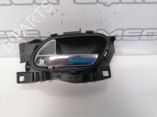 Used Front left interior door handle PEUGEOT 5008 (0U_, 0E_) 1.6 HDi (114 hp) 12160959