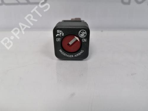 Used Switch PEUGEOT 5008 (0U_, 0E_) 1.6 HDi (114 hp) 12298992