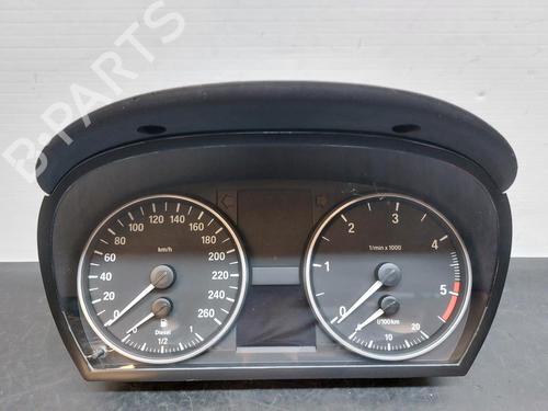 Used Instrument cluster BMW 3 Touring (E91) 320 d (197 hp) 12161160