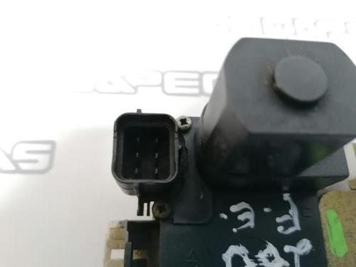 Türschloss links vorne ROVER 200 II Hatchback (RF)  | BP12161442C98 