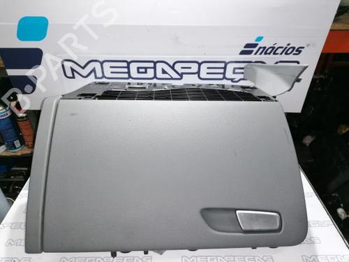 Used Glove box AUDI Q5 (8RB) 2.0 TDI (150 hp) 12161637