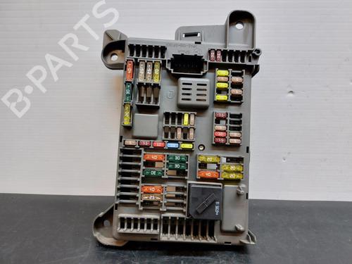 Fuse box BMW X5 (E70) xDrive 35 d 571149610401