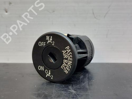 Switch BMW X5 (E70) xDrive 35 d 61316974643