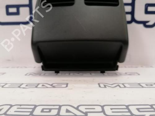 Air vent MERCEDES-BENZ C-CLASS (W204) C 220 CDI (204.002) | BP12163107I21 