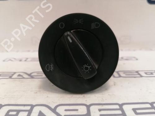 Used Headlight switch VW GOLF IV (1J1) 1.4 16V (75 hp) 12299608