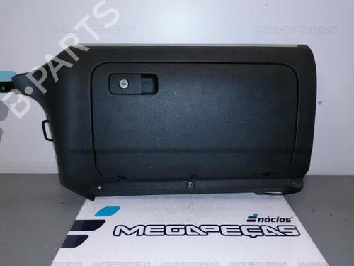 Used Glove box VW SCIROCCO III (137, 138) 2.0 TDI (140 hp) 12163744