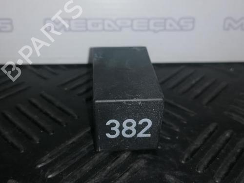Used Switch AUDI A8 D2 (4D2, 4D8) 2.5 TDI (180 hp) 13373515