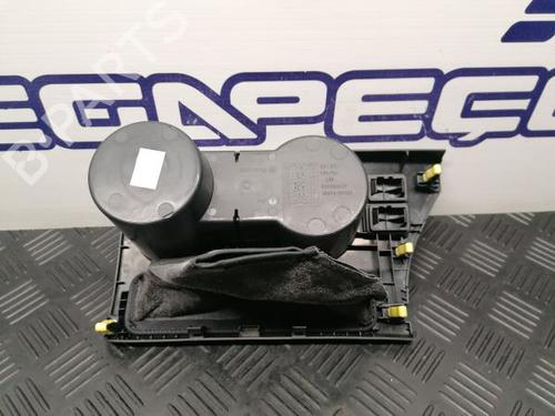 Cup/Object holder TOYOTA AURIS (_E18_) 1.8 Hybrid (ZWE186_, ZWE186R) | BP12305047I37 