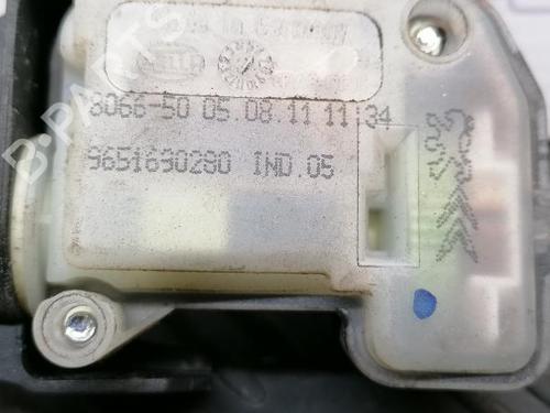 Fuel door actuator PEUGEOT 508 I (8D_) 2.0 HDi | BP12305290E18 