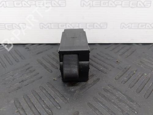 Used Headlight switch MITSUBISHI SPACE STAR MPV (DG_A) 1.3 16V (DG1A) (86 hp) 12300417