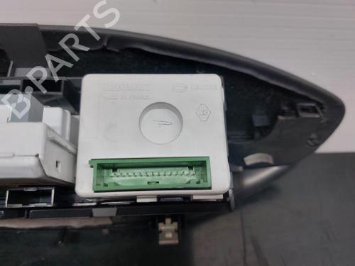Display monitor RENAULT LAGUNA II Grandtour (KG0/1_) 1.6 16V (KG0A, KG0L) | BP12166867C48 