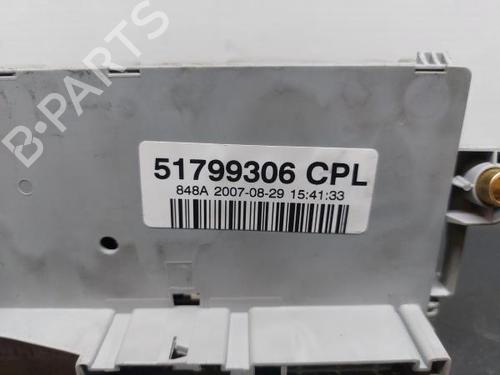 Fuse box LANCIA MUSA (350_) 1.3 D Multijet (350.AXG11, 350.AXG1A) | BP12300833E1 