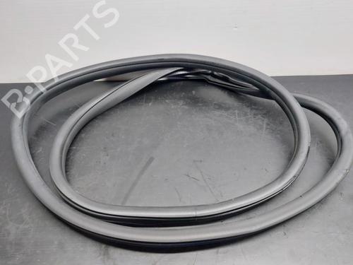 Rubber door seal MERCEDES-BENZ C-CLASS (W205) C 180 BlueTEC / d (205.036) | BP14404377C142 