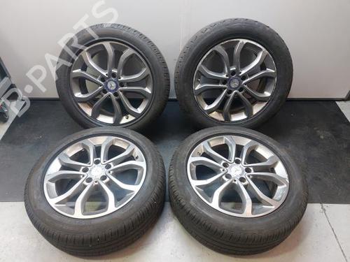 Rim MERCEDES-BENZ C-CLASS (W205) C 180 BlueTEC / d (205.036) 225/50R17 / 7JX17 ET48.5 / 3 PNEUS BONS 