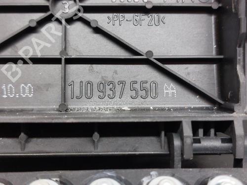 Fuse box VW GOLF IV (1J1) 1.4 16V | BP12592543E1 