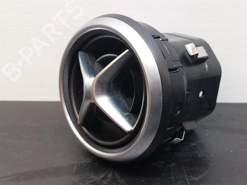 Used Air vent MERCEDES-BENZ A-CLASS (W176) A 200 (176.043) (156 hp) 13122425