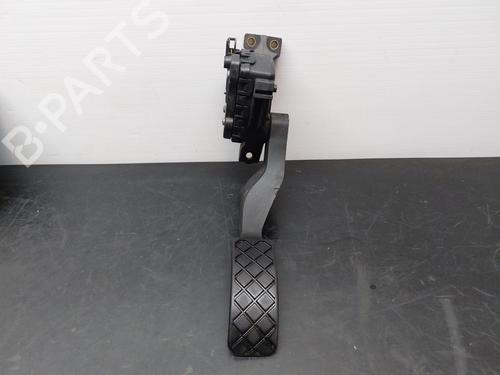 Pedal VW GOLF IV (1J1) 1.4 16V (75 hp) 13245291
