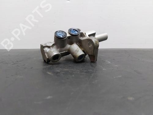 Hovedbremsecylinder FORD FIESTA VI (CB1, CCN) 1.5 TDCi (75 hp) 13360339