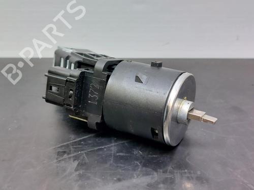 Used Ignition barrel OPEL CORSA F (P2JO) 1.2 (68) (101 hp) 13390225