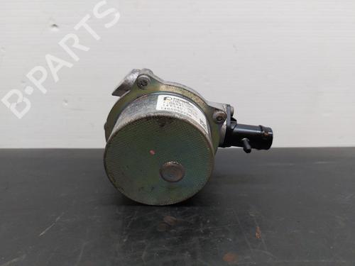 Used Brake master cylinder DACIA SANDERO II 1.5 dCi 75 / Blue dCi 75 (B8JW, B8M4, B8AH, B8M7, B8M6) (75 hp) 13398766