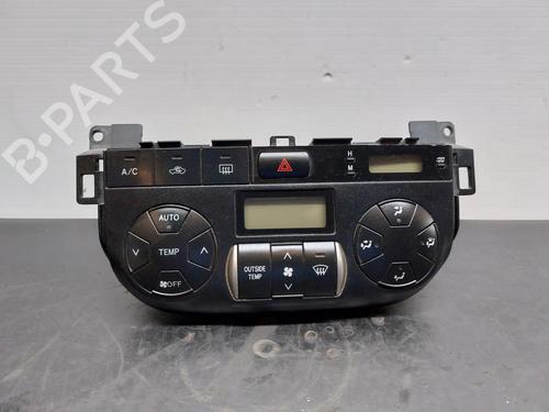Used Climate control TOYOTA RAV 4 II (_A2_) 2.0 D 4WD (CLA20_, CLA21_, CLA20R, CLA21R) (116 hp) 13404417