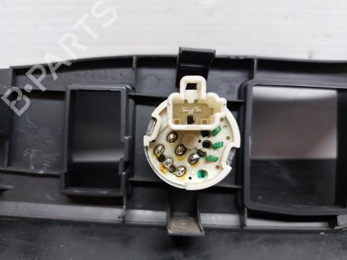 Headlight switch TOYOTA RAV 4 II (_A2_) 2.0 D 4WD (CLA20_, CLA21_, CLA20R, CLA21R) | BP13404422I24 