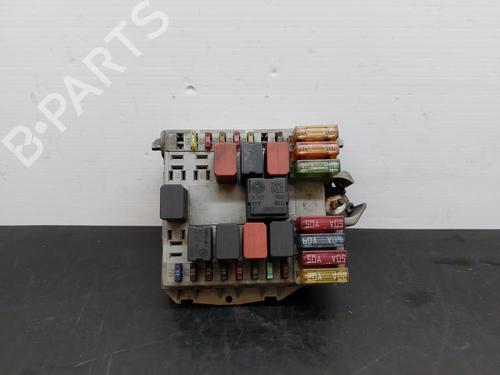 Used Fuse box FIAT PUNTO (188_) 1.2 16V 80 (188.233, .235, .253, .255, .333, .353, .639,... (80 hp) 13412424