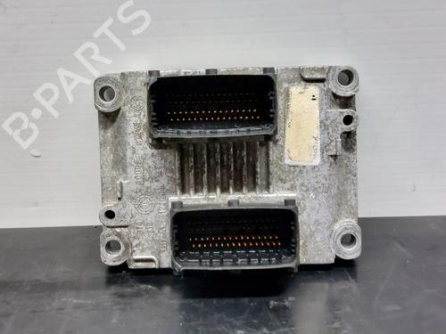 Used Engine control unit (ECU) FIAT PUNTO (188_) 1.2 16V 80 (188.233, .235, .253, .255, .333, .353, .639,... (80 hp) 13445908
