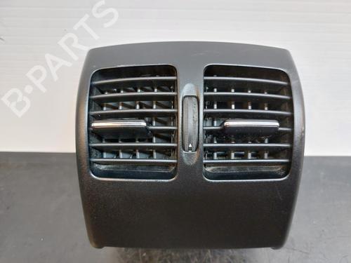 Used Air vent MERCEDES-BENZ E-CLASS Coupe (C207) E 350 CDI (207.322) (231 hp) 13708792