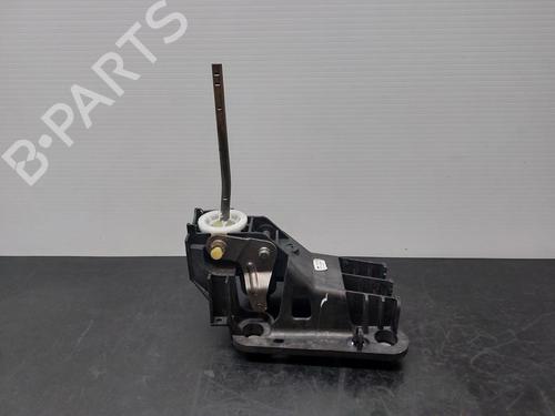 Used Gear lever CITROËN C3 II (SC_) 1.4 HDi 70 (SC8HZC, SC8HR0, SC8HP4) (68 hp) 14405699