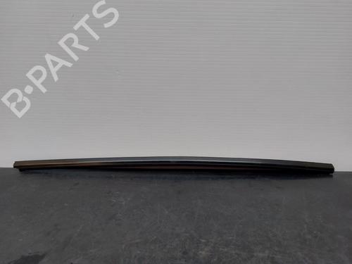 Listwa drzwi CITROËN C4 CACTUS 1.2 VTi 82 BP14405854C150