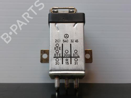 Switch MERCEDES-BENZ E-CLASS Convertible (A124) E 200 (124.060) 2015403245 / 897162000