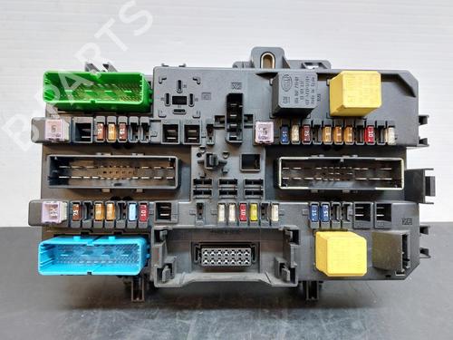 Caja reles / fusibles OPEL ASTRA H (A04) 1.7 CDTI (L48) (100 hp) 14458290