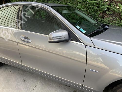 Right front door MERCEDES-BENZ C-CLASS (W204) C 220 CDI (204.002) A2047200205 / A2047206000 