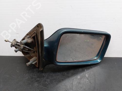 Used Right mirror Right mirror 15244204 15244204