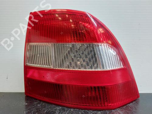 Right taillight OPEL VECTRA B (J96) 1.8 i 16V (F19) 9504