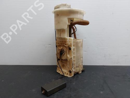 Used Fuel pump VW GOLF IV (1J1) 1.4 16V (75 hp) 15581106