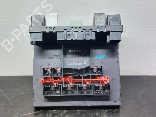 Used Fuse box VW GOLF PLUS V (5M1, 521) 1.9 TDI (105 hp) 15665256