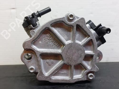 Used Brake master cylinder PEUGEOT 3008 II SUV (MC_, MR_, MJ_, M4_) 1.5 BlueHDi 130 (131 hp) 15812509