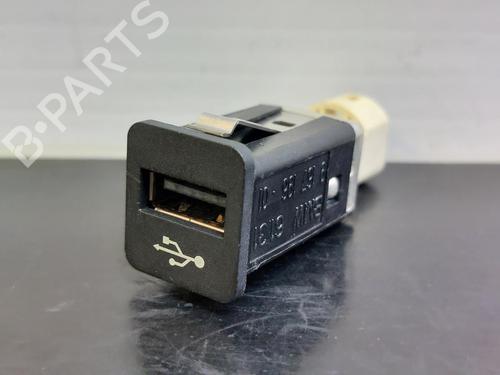 Used Electronic module BMW 6 Convertible (F12) 640 i (320 hp) 16008984