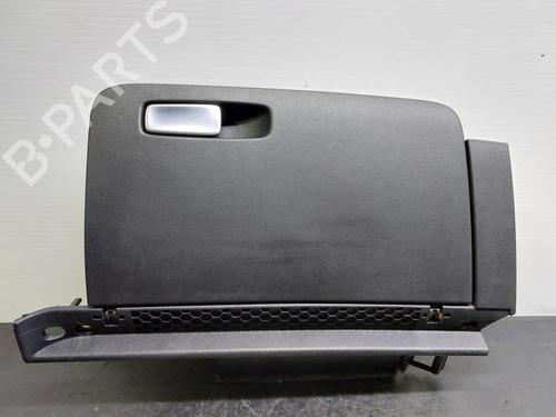 Used Glove box AUDI A1 (8X1, 8XK) 1.6 TDI (90 hp) 15878463