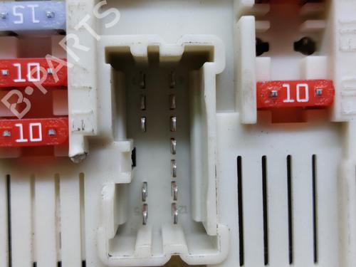 Fuse box RENAULT LAGUNA III Grandtour (KT0/1) 2.0 dCi (KT01, KT08, KT09, KT0K, KT12, KT1D, KT1W) | BP15893946E1 