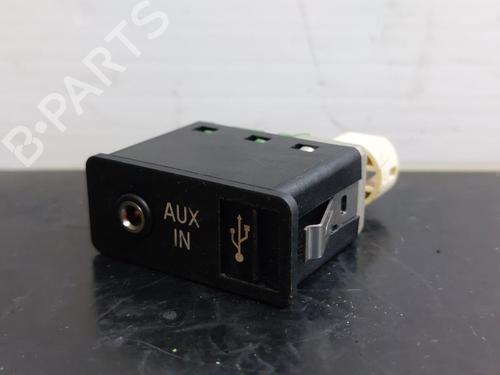 Used Electronic module BMW 6 Convertible (F12) 640 i (320 hp) 16041145