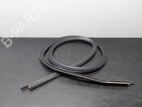 Used Rubber door seal BMW 6 Convertible (F12) 640 i (320 hp) 16058781
